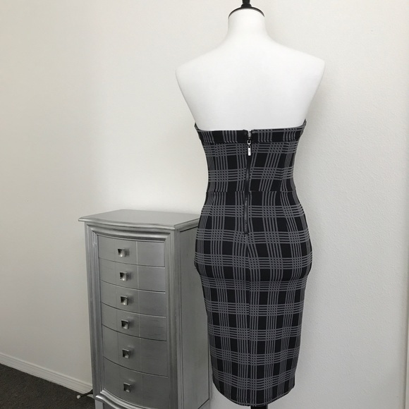 NWOT GUESS BODYCON PLAID BUSTIER SCUBA DRESS - Picture 3 of 4